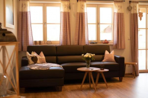 Neubau - Ferienwohnung Waldblick